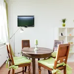 Rent 1 bedroom apartment of 42 m² in Berlin