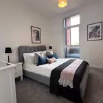 Rent 2 bedroom flat in Bolton