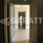 Rent 5 bedroom apartment of 280 m² in Monza