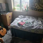 Rent 4 bedroom house in Leeds