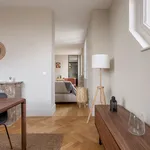 Appartement de 1100 m² avec 2 chambre(s) en location à Lyon