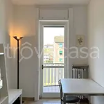 Rent 3 bedroom apartment of 90 m² in Milano