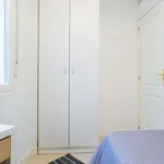 Rent a room of 110 m² in Madrid