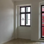 Modern und mit EBK - 3 Raumwohnung im Erdgeschoss mit Balkon zu vermieten