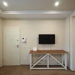 Affitto 4 camera appartamento di 80 m² in Firenze, Toscana