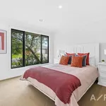 Rent 4 bedroom house in Craigieburn