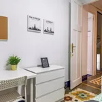 Rent 5 bedroom apartment in Valencia