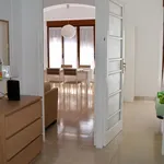 Rent 4 bedroom apartment in Valencia