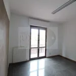 Affitto 3 camera appartamento di 94 m² in Sirtori