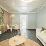 Rent a room of 300 m² in Lisbon