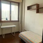 Rent 5 bedroom apartment of 128 m² in Milan