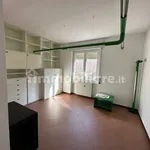 Affitto 3 camera appartamento di 80 m² in Bergamo