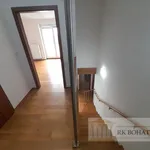 Rent 4 bedroom apartment of 108 m² in Prague