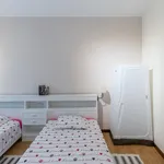 Rent 3 bedroom house in Porto