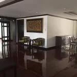 Rent 4 bedroom apartment of 280 m² in Bangkok