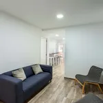 Rent a room of 115 m² in Valencia