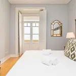 Rent 2 bedroom apartment of 129 m² in lisbon