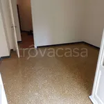 Rent 4 bedroom apartment of 100 m² in Genova