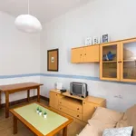 Rent a room of 90 m² in granada