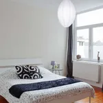 Rent a room of 300 m² in brussels