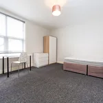 Rent 6 bedroom house in Leeds