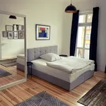 Rent a room of 100 m² in Berlin