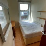 Rent 5 bedroom house in Leeds