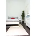 Rent a room in milan