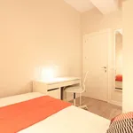 Rent a room of 80 m² in madrid