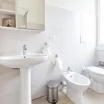 Rent 4 bedroom apartment in Milan