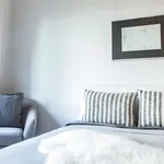 Rent 1 bedroom apartment of 38 m² in Dusseldorf