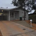 Rent 3 bedroom house in Roxby Downs