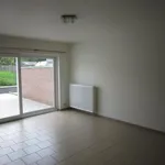 Maison de 500 m² avec 4 chambre(s) en location à Courcelles