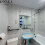 Rent 3 bedroom apartment of 65 m² in Vilnius