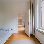 Miete 4 Schlafzimmer wohnung von 122 m² in Berlin