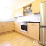 Rent 3 bedroom flat in Aberdeen