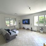 Appartement de 90 m² avec 1 chambre(s) en location à Aubagne