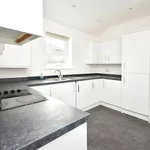 Rent 2 bedroom flat in Essex