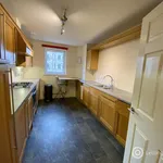 Rent 2 bedroom flat in Edinburgh