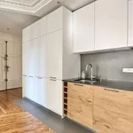 Appartement de 67 m² avec 3 chambre(s) en location à Paris