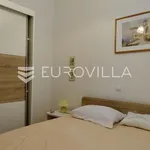 Rent 1 bedroom apartment of 30 m² in Opatija