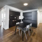 Miete 4 Schlafzimmer wohnung von 13 m² in Frankfurt