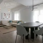 Rent 4 bedroom apartment of 170 m² in valencia