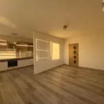 Pronajměte si 3 ložnic/e byt o rozloze 62 m² v Litvínov