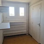 Appartement de 81 m² avec 3 chambre(s) en location à DU ROI