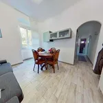 Rent 3 bedroom apartment of 75 m² in Genoa