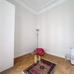 Appartement de 74 m² avec 3 chambre(s) en location à Paris