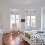 Rent 6 bedroom apartment in lisbon