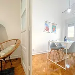 Rent 2 bedroom apartment of 88 m² in Lisbon