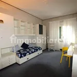 Rent 4 bedroom apartment of 85 m² in Florence